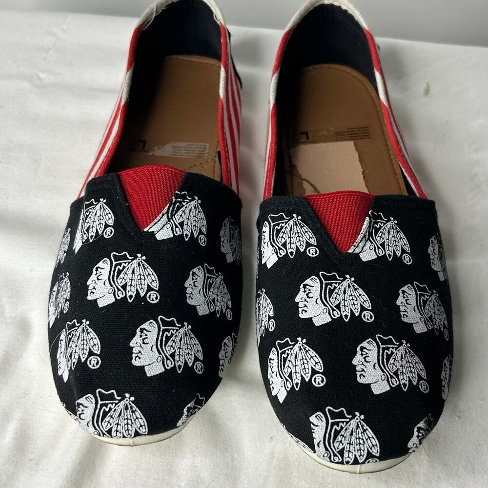 Chicago Blackhawks Canvas Slip On Shoes Red White Stripe Flats Women’s
